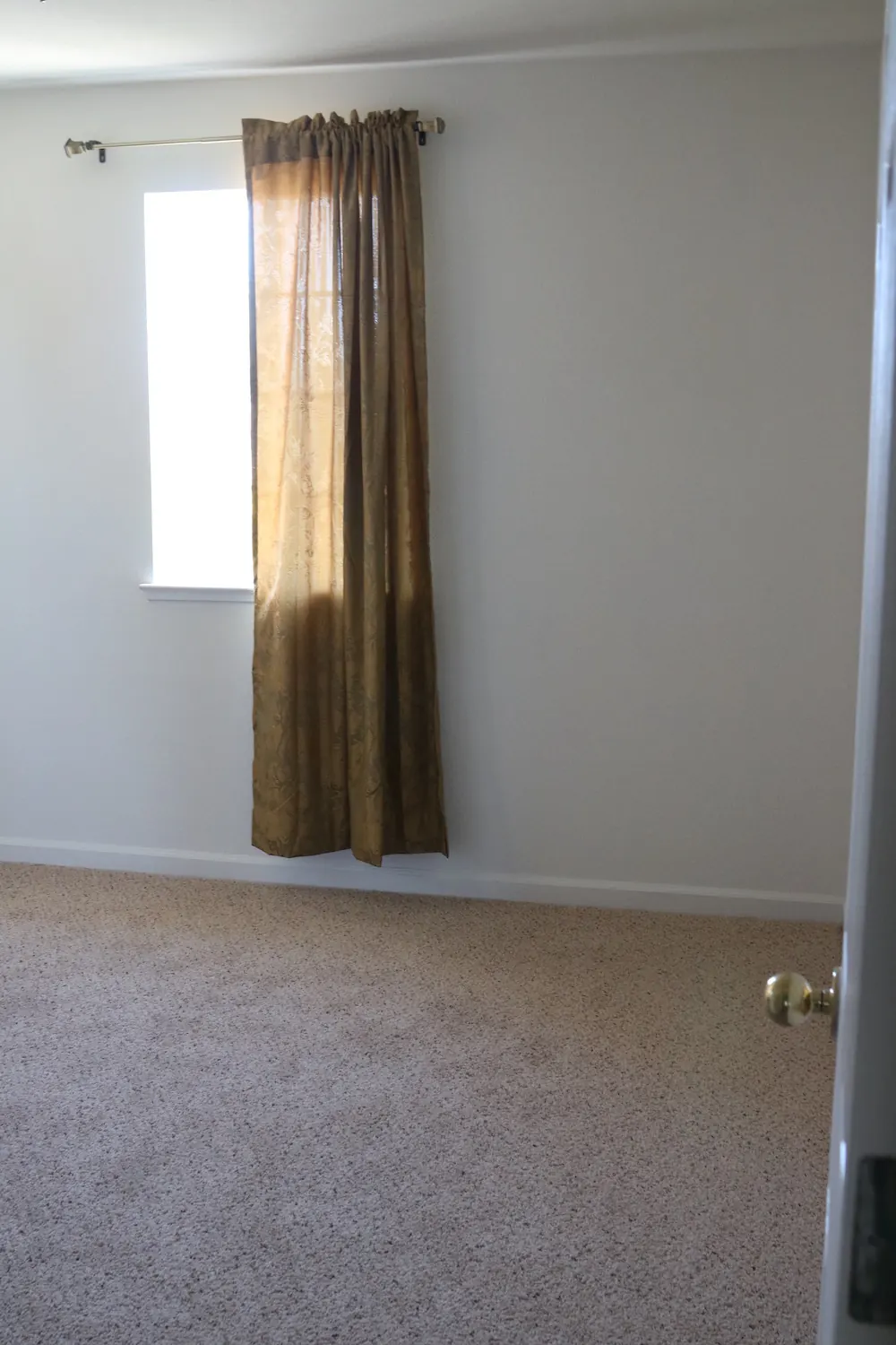 Regular bedroom at Bellevue Ranch House