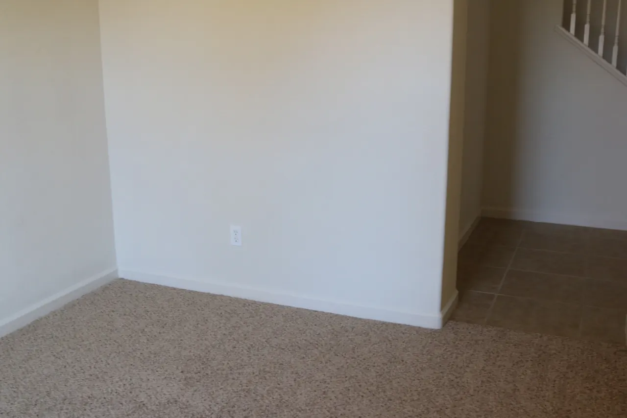 Front room · alternate view